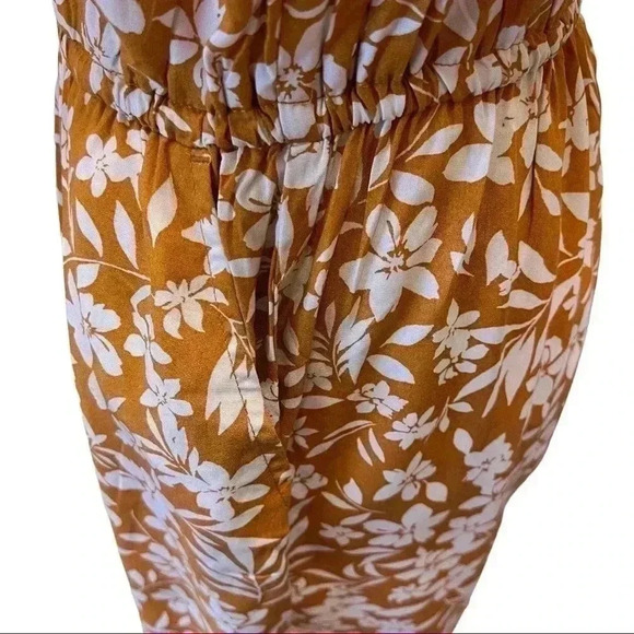 WOMENS’S OLD NAVY KEYHOLE ROMPER WITH POCKETS•SIZE XS•YELLOW&WHITE• - Picture 5 of 5